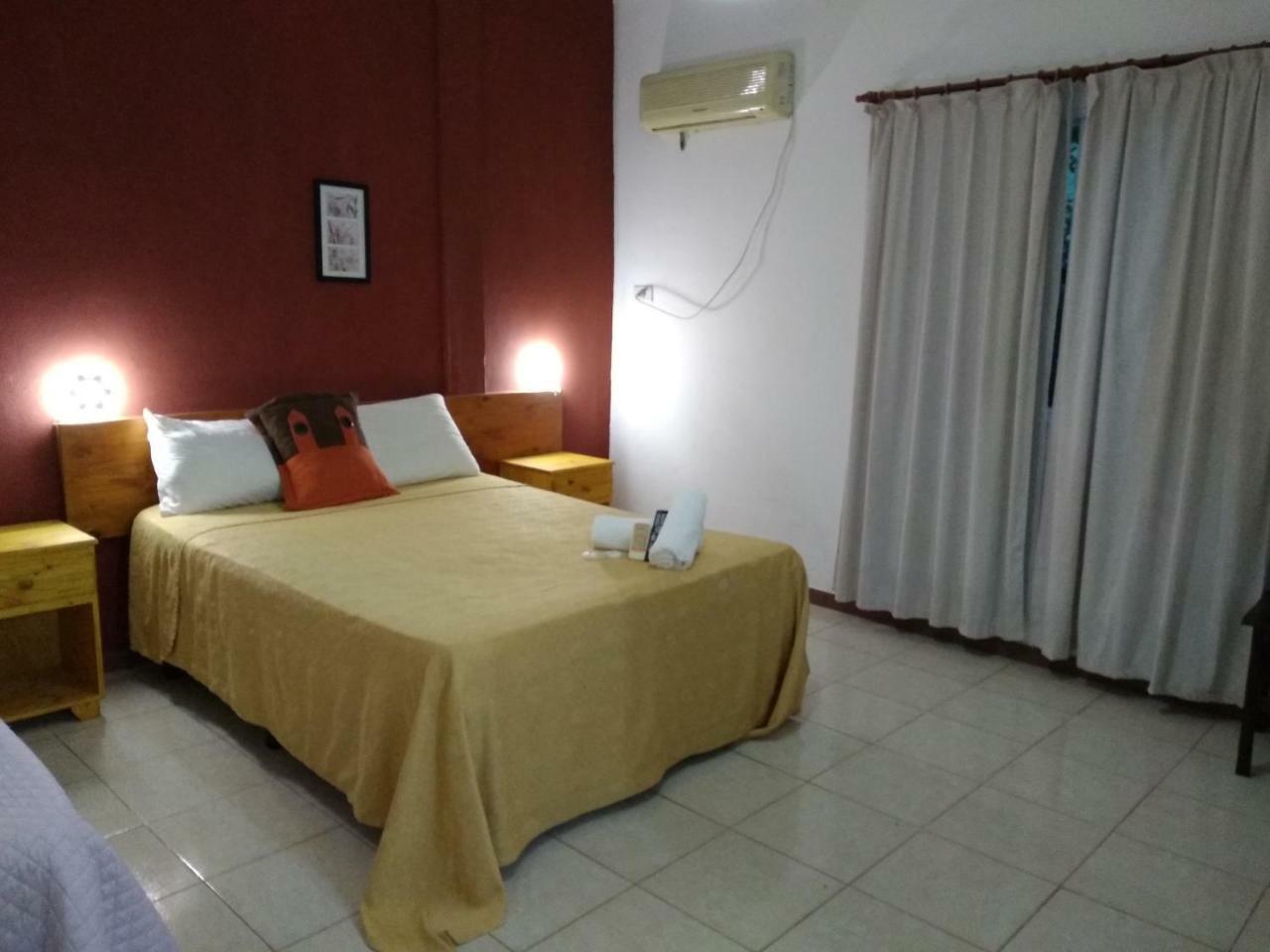 Petit Hotel Panambi Puerto Iguazú Kültér fotó